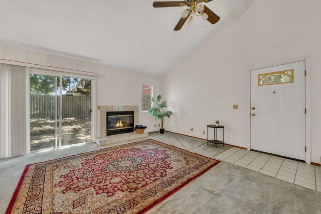 5382 Yellow Pine Way, Sacramento, CA 95841