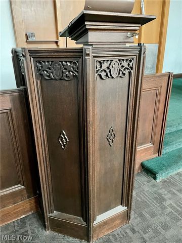 1205 Elm Street, Youngstown, OH 44505