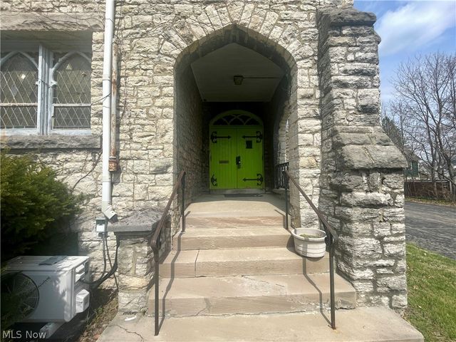 1205 Elm Street, Youngstown, OH 44505