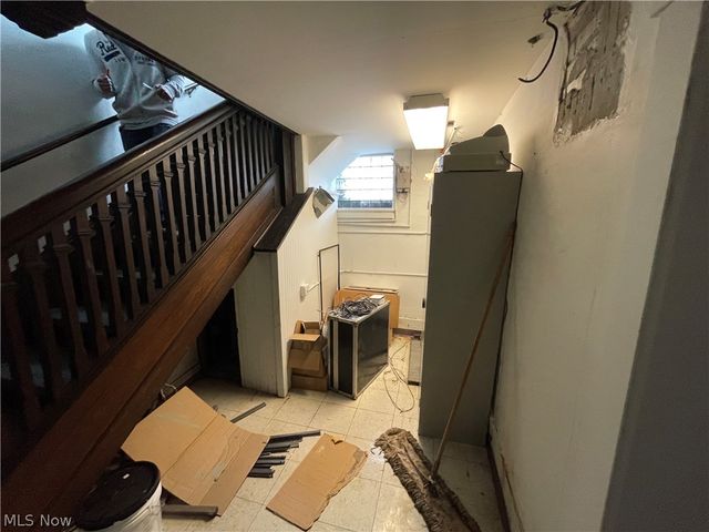 1205 Elm Street, Youngstown, OH 44505