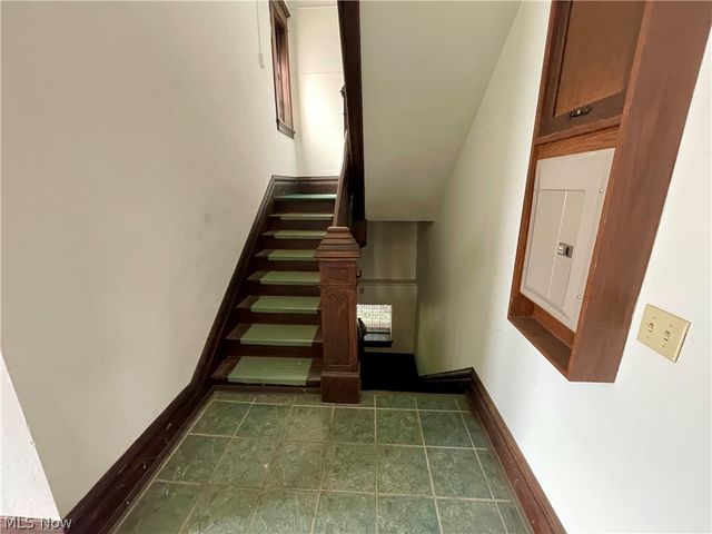 1205 Elm Street, Youngstown, OH 44505