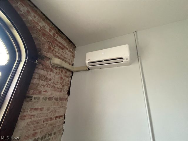 1205 Elm Street, Youngstown, OH 44505