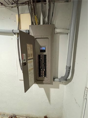 1205 Elm Street, Youngstown, OH 44505