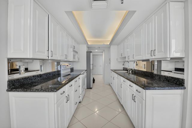 20090 Boca West Drive Apt 361, Boca Raton, FL 33434