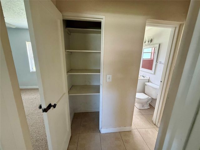 3907 W MULLEN AVENUE, Tampa, FL 33609