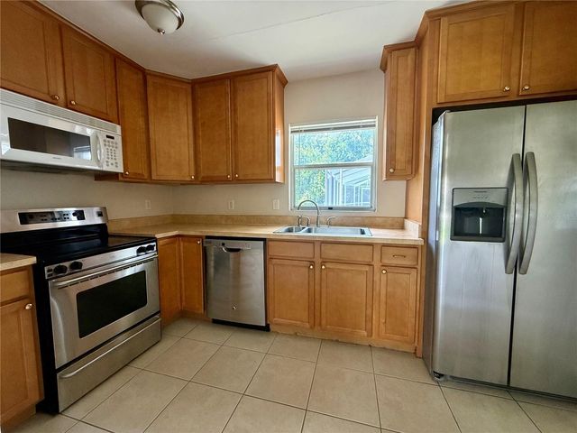 3907 W MULLEN AVENUE, Tampa, FL 33609