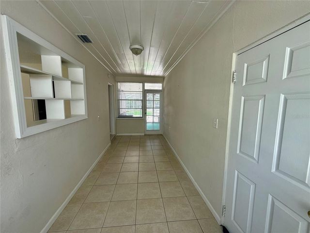 3907 W MULLEN AVENUE, Tampa, FL 33609