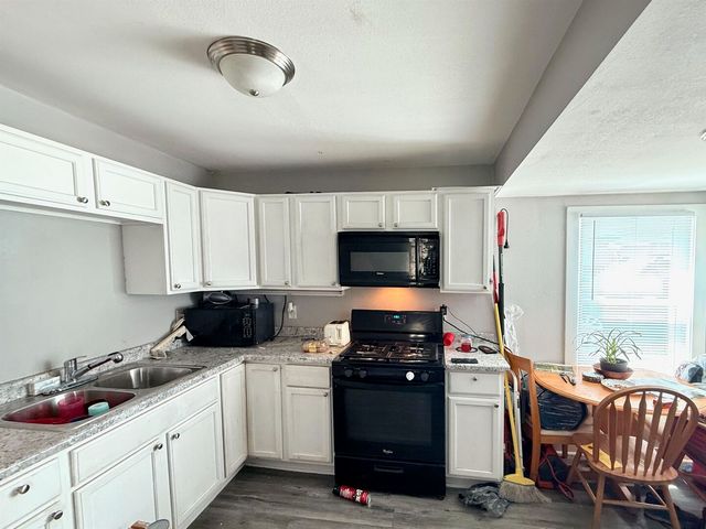 338 23rd Avenue, East Moline, IL 61244