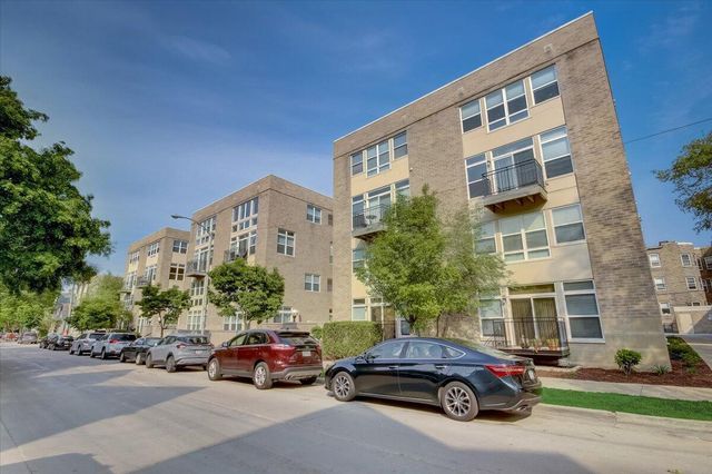 1550 N Warren AVENUE #304, Milwaukee, WI 53202