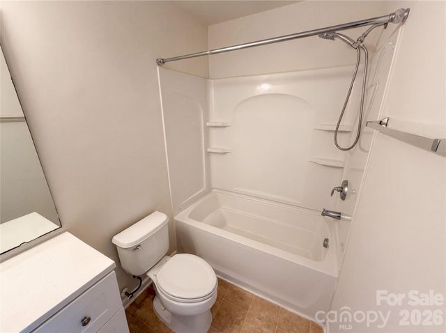 10114 Ballyclare Court, Charlotte, NC 28213