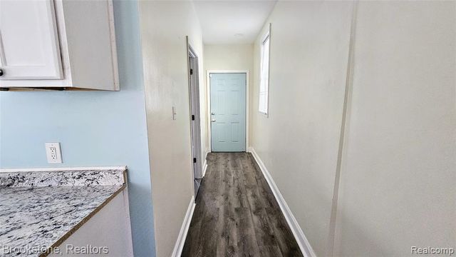 2520 Seyburn Street, Detroit, MI 48214