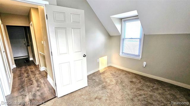 2520 Seyburn Street, Detroit, MI 48214