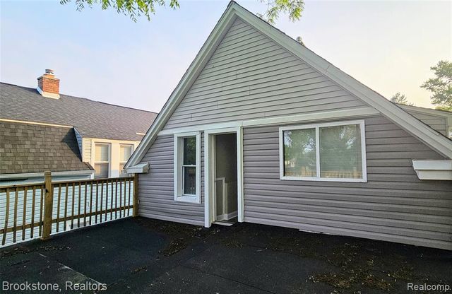 2520 Seyburn Street, Detroit, MI 48214