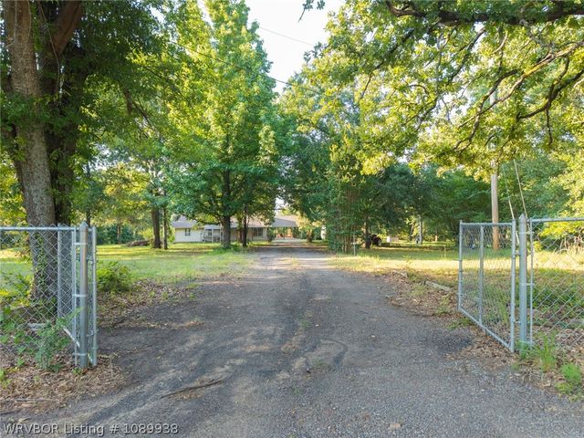4716 Cobblestone Road, Huntington, AR 72940