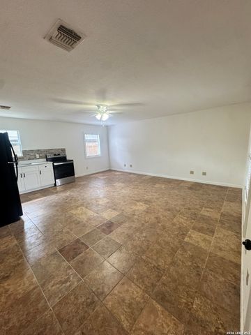 210 N San Jacinto B, San Antonio, TX 78207