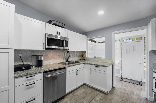 913 MOSS LANE, Winter Park, FL 32789