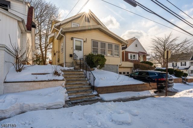 540 E 3Rd Ave, Roselle Boro, NJ 07203