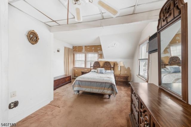 540 E 3Rd Ave, Roselle Boro, NJ 07203