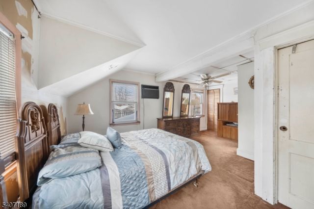 540 E 3Rd Ave, Roselle Boro, NJ 07203