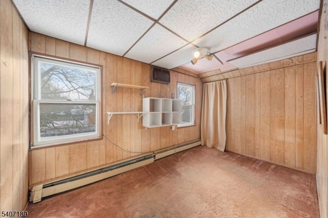 540 E 3Rd Ave, Roselle Boro, NJ 07203