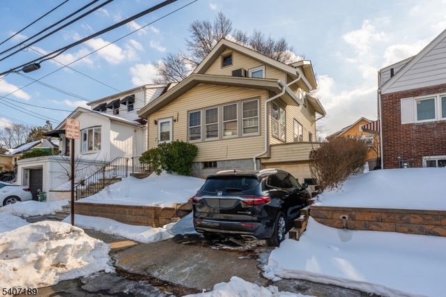 540 E 3Rd Ave, Roselle Boro, NJ 07203