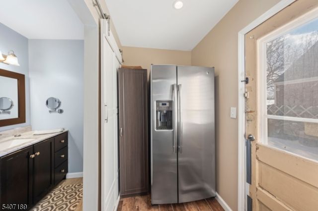 540 E 3Rd Ave, Roselle Boro, NJ 07203