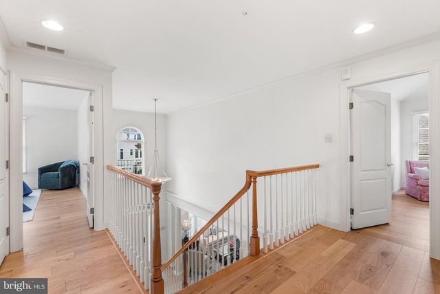 407 SPRING GARDEN LN, Conshohocken, PA 19428