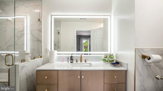 274 ROBERT ST, Baltimore, MD 21217