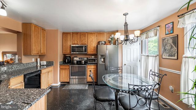 274 ROBERT ST, Baltimore, MD 21217
