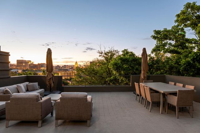 1111 W 12th ST 107, Austin, TX 78703
