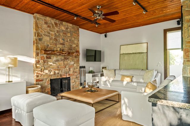 1111 W 12th ST 107, Austin, TX 78703