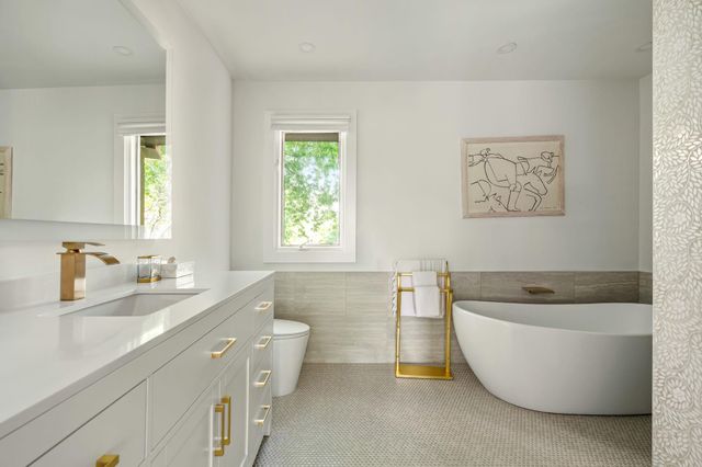 1111 W 12th ST 107, Austin, TX 78703