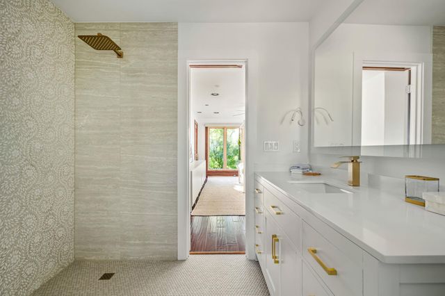 1111 W 12th ST 107, Austin, TX 78703