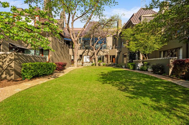 1111 W 12th ST 107, Austin, TX 78703