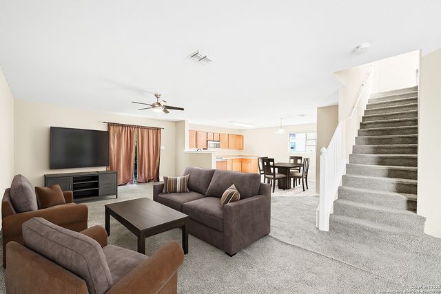 3818 Amber, San Antonio, TX 78245