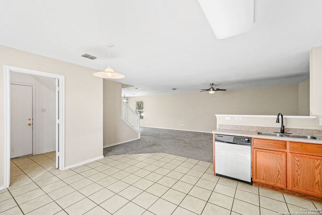 3818 Amber, San Antonio, TX 78245