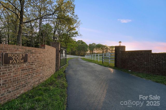 15670 Bethel Avenue Extension, Midland, NC 28107