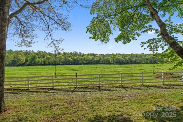 15670 Bethel Avenue Extension, Midland, NC 28107
