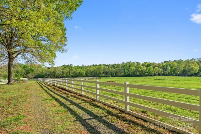 15670 Bethel Avenue Extension, Midland, NC 28107