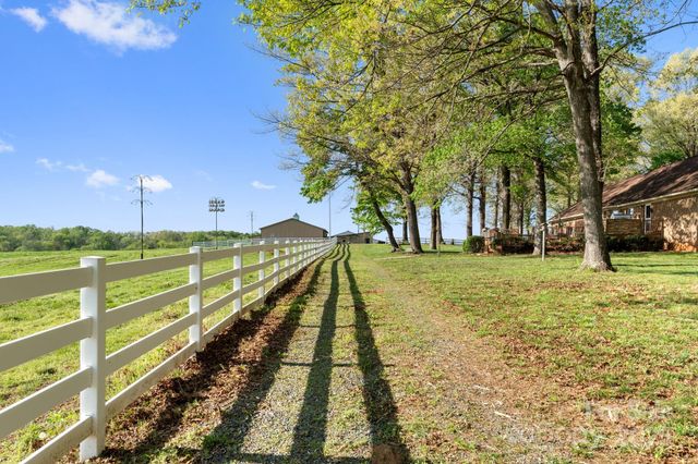 15670 Bethel Avenue Extension, Midland, NC 28107