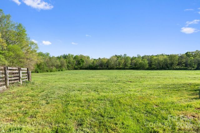 15670 Bethel Avenue Extension, Midland, NC 28107