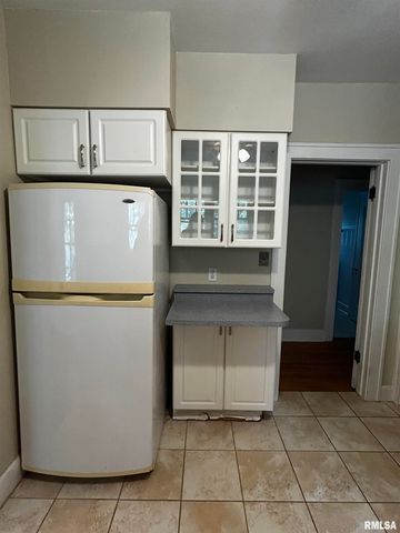 1725 W Moss Ave Apt 3, Peoria, IL 61606