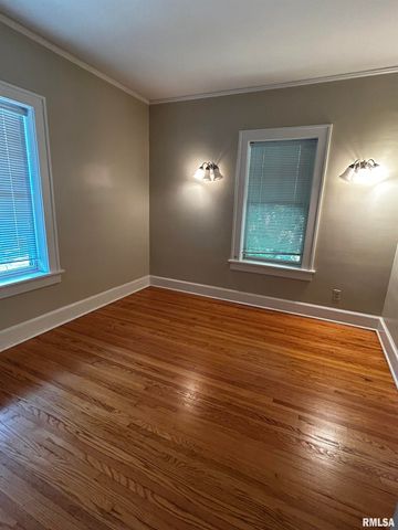 1725 W Moss Ave Apt 3, Peoria, IL 61606