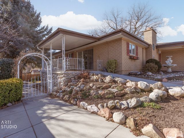 1640 E MATEO WAY, Holladay, UT 84117