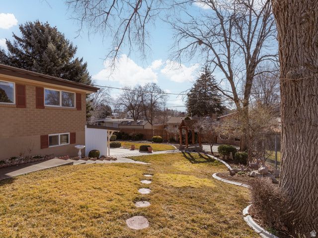 1640 E MATEO WAY, Holladay, UT 84117