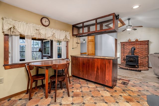 227 Log Cabin Road, Ashby, MA 01431