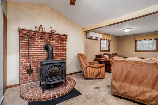 227 Log Cabin Road, Ashby, MA 01431