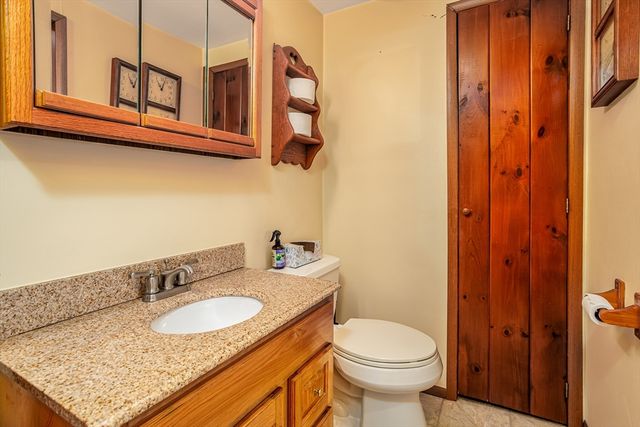 227 Log Cabin Road, Ashby, MA 01431