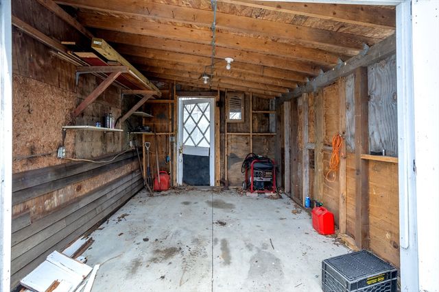 227 Log Cabin Road, Ashby, MA 01431