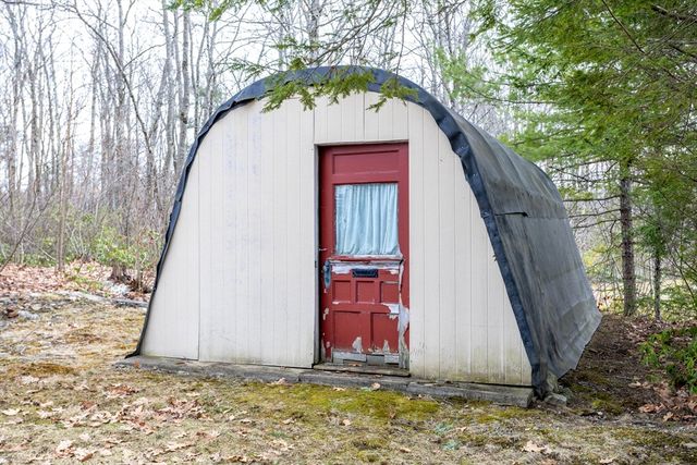 227 Log Cabin Road, Ashby, MA 01431